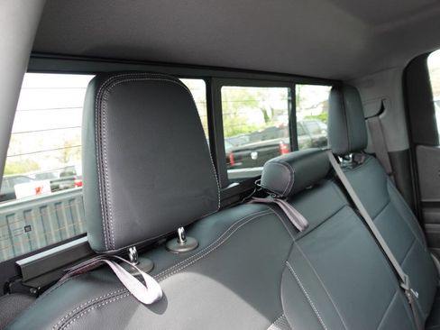 Used 2024 Chevrolet Silverado 1500 LT AWD/4WD image 33