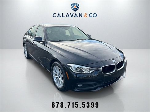 Used 2018 BMW 320i Sedan w/ Convenience Package image 1