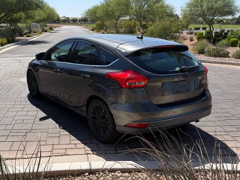 Used 2015 Ford Focus Titanium FWD image 4