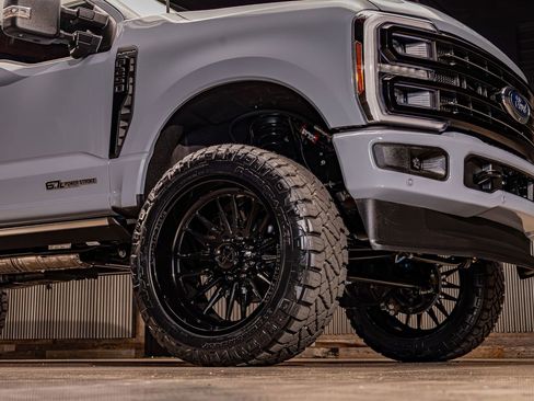 Used 2026 Ford F250 Platinum image 14