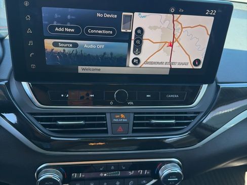 Used 2024 Nissan Altima 2.0 SR image 6