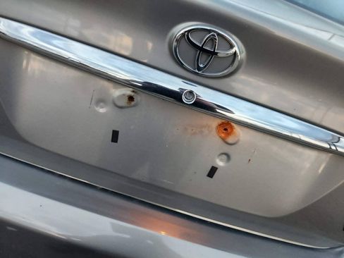 Used 2006 Toyota Camry XLE FWD image 33
