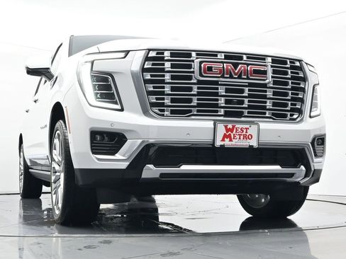 New 2025 GMC Yukon XL Denali w/ Denali Reserve Package image 35