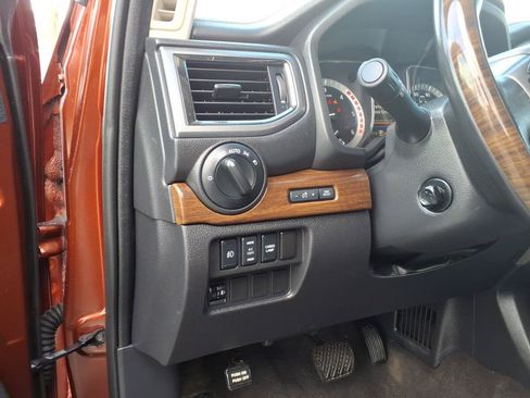 Used 2019 Nissan Titan Platinum Reserve w/ Platinum Utility Package AWD/4WD image 25