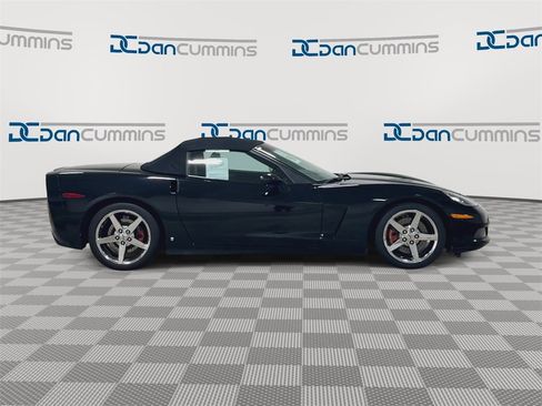 Used 2007 Chevrolet Corvette Base w/ Preferred Equipment Group image 9