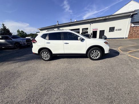 Used 2019 Nissan Rogue SV AWD/4WD image 22