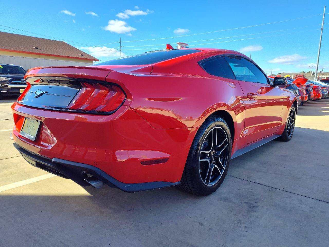 Used 2022 Ford Mustang Premium RWD image 4