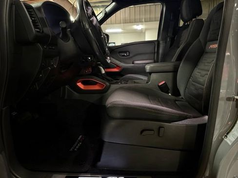 Used 2023 Nissan Frontier PRO-4X w/ Pro Convenience Package AWD/4WD image 16