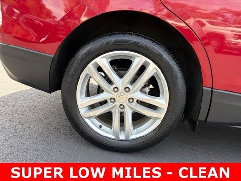Used 2018 Chevrolet Equinox Premier FWD image 7