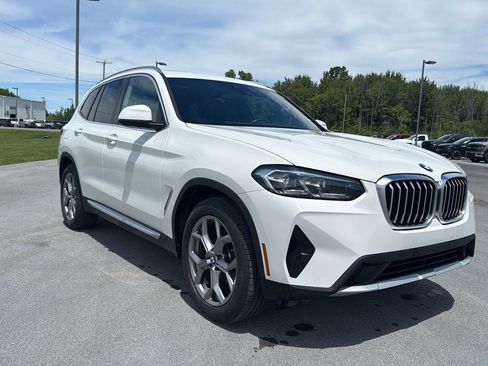 Used 2024 BMW X3 xDrive30i AWD/4WD image 1