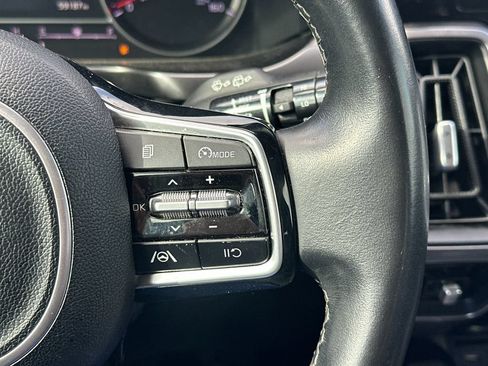 Used 2023 Kia Sorento S FWD image 24