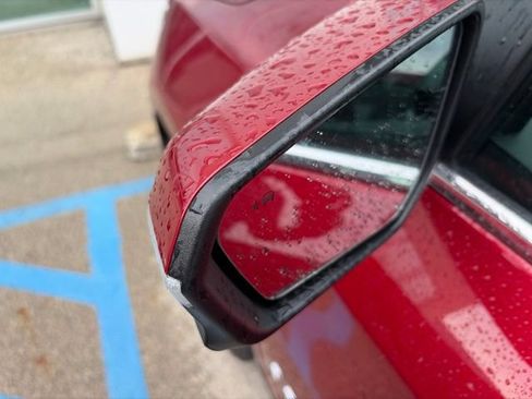 Used 2018 Chevrolet Equinox LT FWD image 5