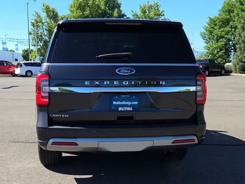 Used 2024 Ford Expedition Limited AWD/4WD image 7