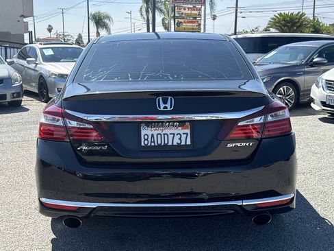 Used 2017 Honda Accord Sport image 3