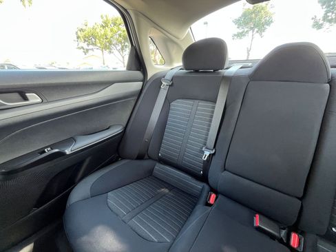 Used 2025 Kia K5 LXS image 36