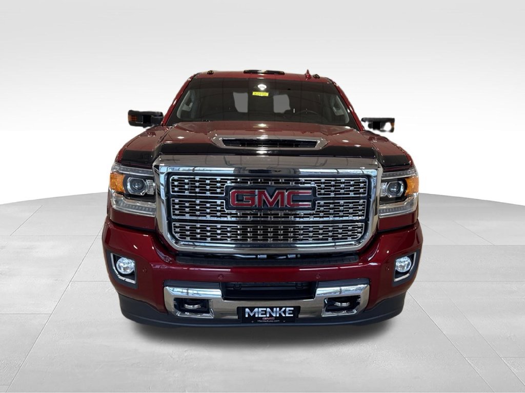 Used 2019 GMC Sierra 3500 Denali w/ Duramax Plus Package AWD/4WD image 2