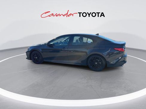 Used 2026 Toyota Camry SE image 6
