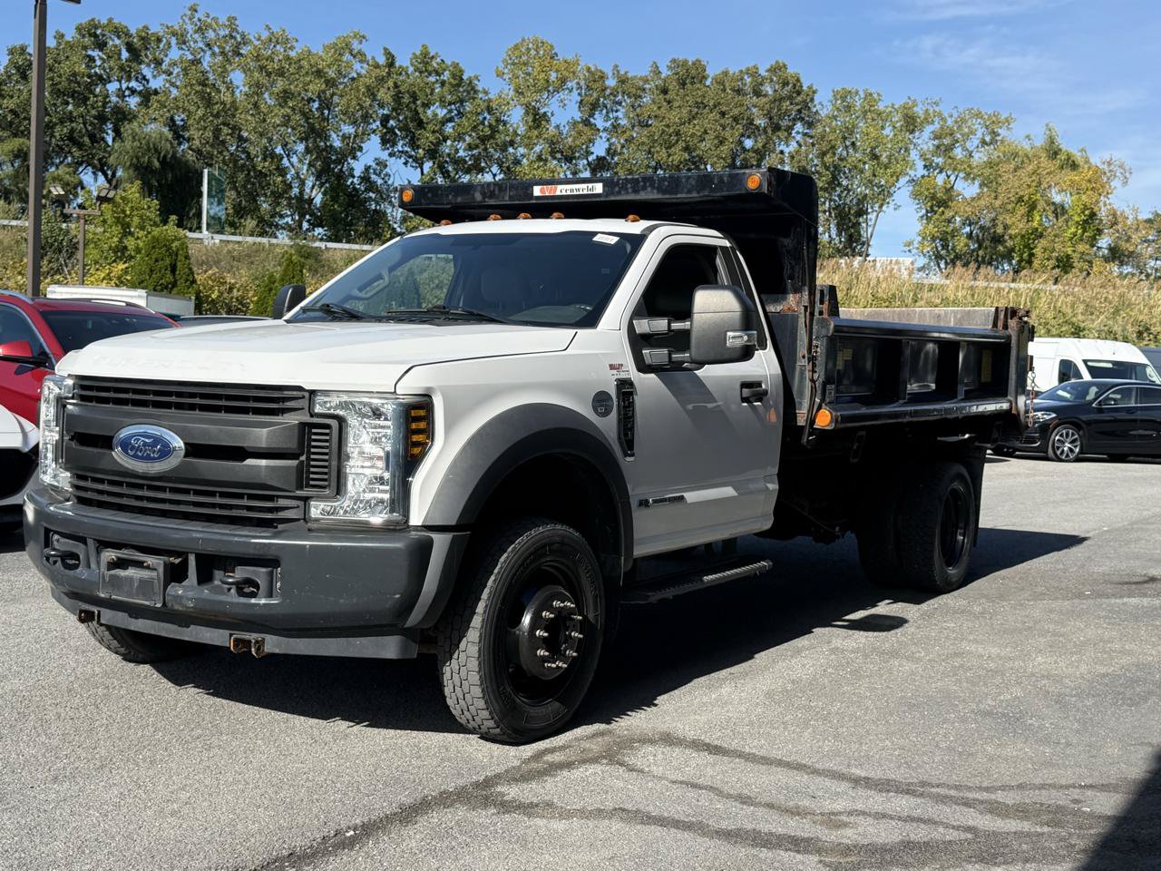 Used 2019 Ford F550 2WD Regular Cab Super Duty image 2