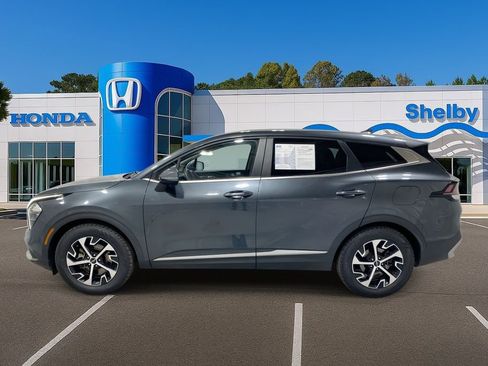 Used 2023 Kia Sportage EX image 5