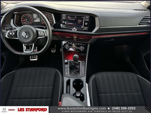 Used 2019 Volkswagen Jetta GLI image 14