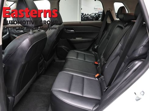 Used 2023 Nissan Rogue SV w/ SV Premium B Package AWD/4WD image 22