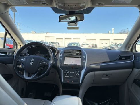 Used 2017 Lincoln MKC Reserve w/ Lincoln MKC Climate Package image 18