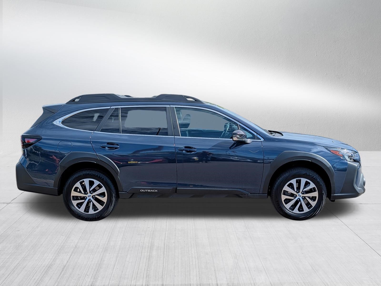 Used 2024 Subaru Outback Premium AWD/4WD image 8