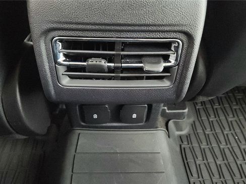 Used 2023 Lincoln Corsair AWD w/ Equipment Group 101A image 29