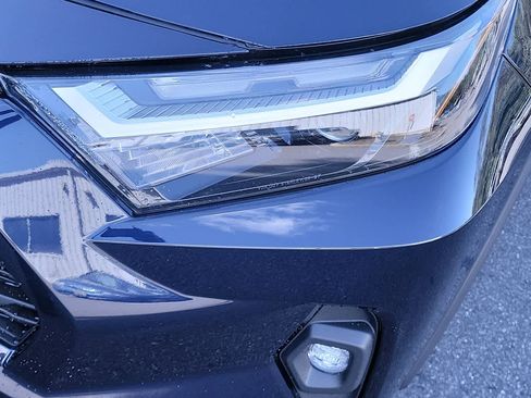 Certified 2025 Toyota RAV4 XLE Premium image 18