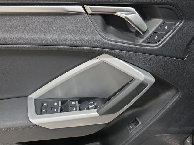 Used 2025 Audi Q3 2.0T Premium AWD/4WD image 28