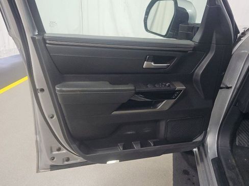 Used 2023 Toyota Tundra Limited image 9