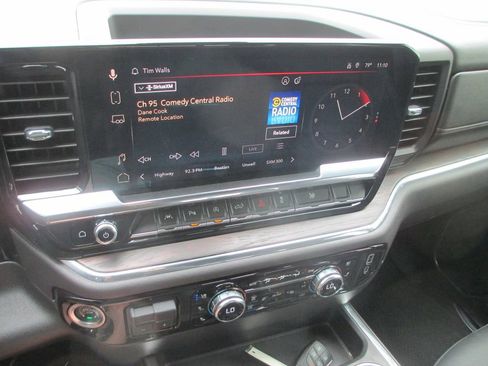 Used 2024 GMC Sierra 1500 SLT w/ SLT Premium Plus Package image 29