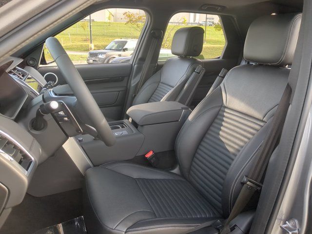 Used 2025 Land Rover Discovery S AWD/4WD image 21