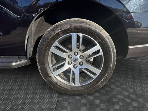 Certified 2024 Ford Expedition Limited image 19