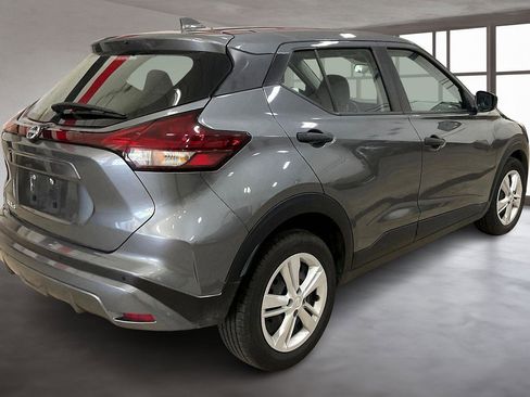 Used 2024 Nissan Kicks S image 2