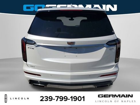 Used 2022 Cadillac XT6 Sport w/ Platinum Package image 8