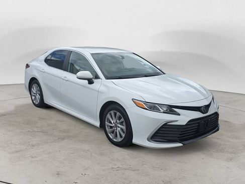 Used 2024 Toyota Camry LE FWD image 7