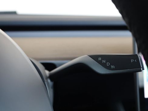 Used 2020 Tesla Model Y Long Range AWD/4WD image 36