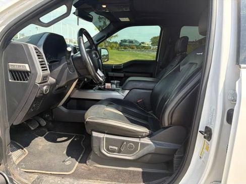 Used 2018 Ford F150 Platinum w/ Equipment Group 701A Luxury AWD/4WD image 12