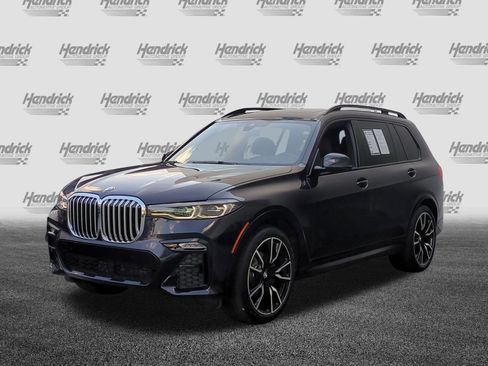 Used 2022 BMW X7 xDrive40i w/ M Sport Package AWD/4WD image 5