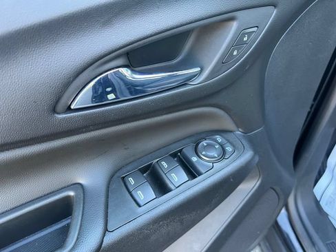 Used 2022 Chevrolet Equinox LT AWD/4WD image 11