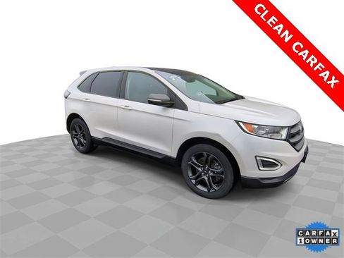 Used 2018 Ford Edge SEL w/ Equipment Group 201A image 2