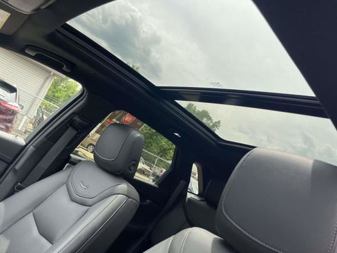 Used 2023 Cadillac XT5 Premium Luxury FWD image 5