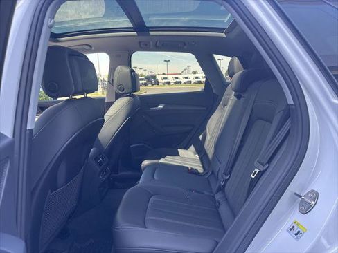 Used 2023 Audi Q5 2.0T Premium Plus w/ Premium Plus Package AWD/4WD image 37