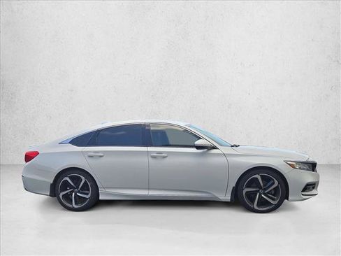 Used 2019 Honda Accord Sport image 4