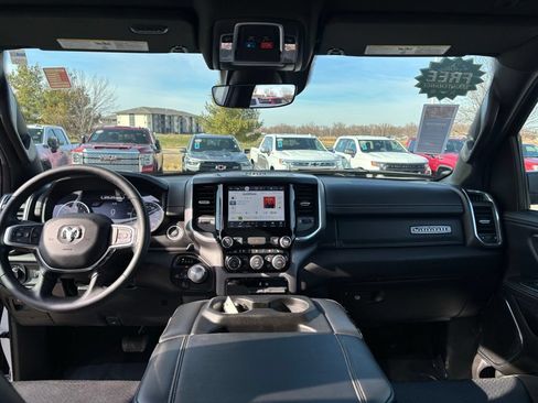 Used 2024 RAM 1500 Laramie AWD/4WD image 36