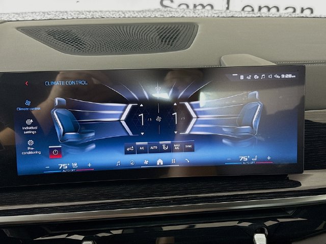 Used 2026 BMW X7 M60i AWD/4WD image 16