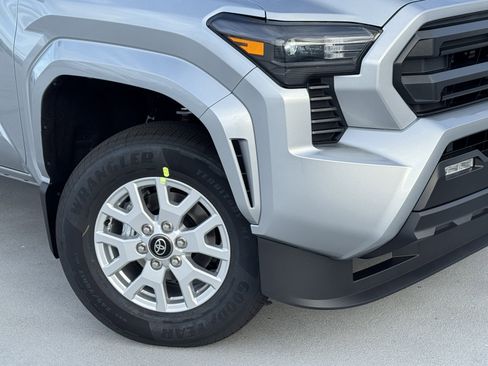 New 2026 Toyota Tacoma SR5 RWD image 10