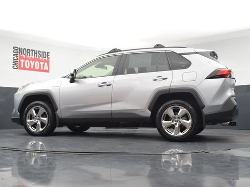 Used 2021 Toyota RAV4 XLE Premium AWD/4WD image 29