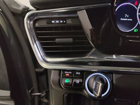 Used 2018 Porsche Panamera 4S image 33